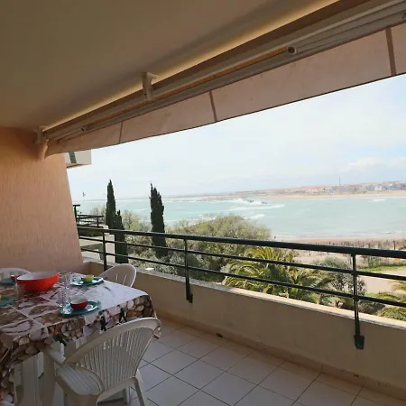 2 Pieces, Terrasse 14m², Face Plage, Pour 6 Personnes, Classe 2* - Fr-1-472a-173 Sete