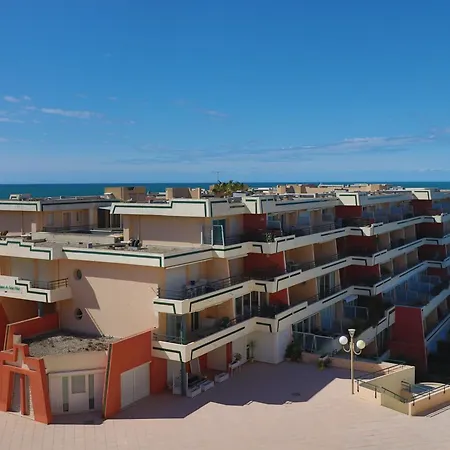 2 Pieces, Terrasse 14m², Face Plage, Pour 6 Personnes, Classe 2* - Fr-1-472a-173 Apartamento *