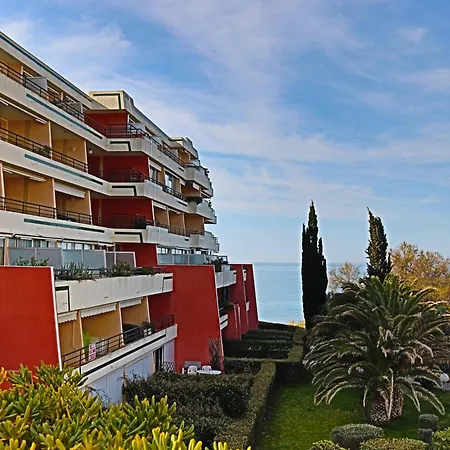 Apartment 2 Pieces, Terrasse 14m², Face Plage, Pour 6 Personnes, Classe 2* - Fr-1-472a-173